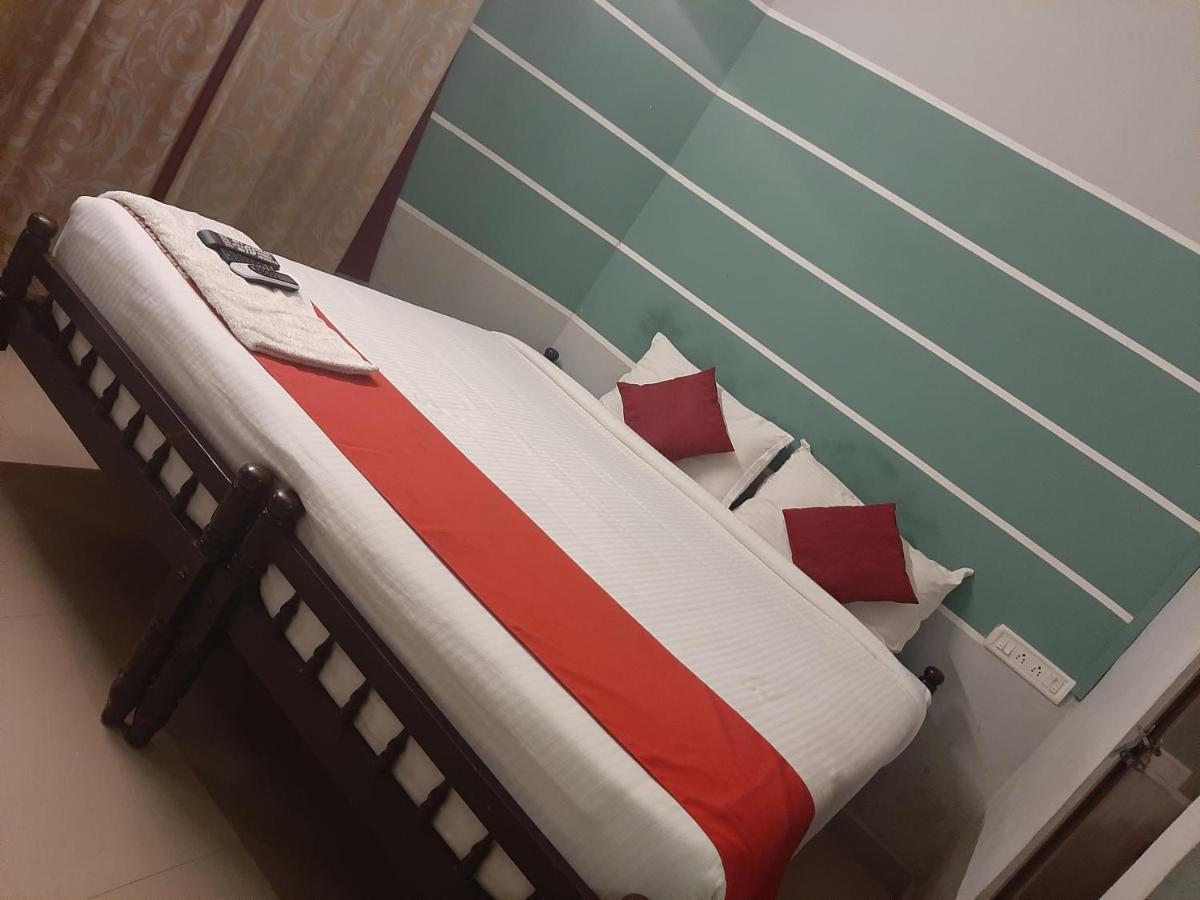 Cochin Airport Hotel Kochi Extérieur photo